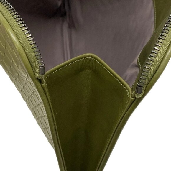 Auth BOTTEGA VENETA Intrecciato - Khaki Leather B********* Clutch Bag - Picture 14 of 16